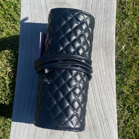 Cosmetic roll up  ✨NWT ✨ - Picture 3 of 10
